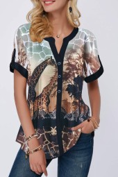 Cute & Curvy: Giraffe Print Short Sleeve Blouse