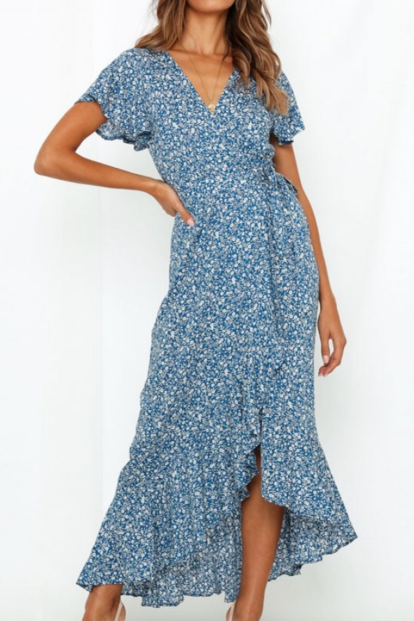 Summer Breeze Floral Maxi Dress: Boho Style for the Beach