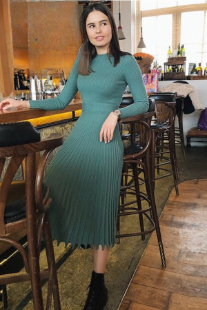 Knit Pleated Tassel Long Sleeve Bodycon Midi Dress