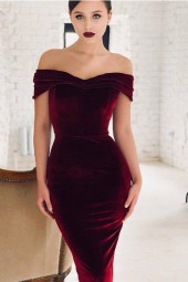 Glamorous Off-the-Shoulder Velvet Party Dress - Show Off Your Slim Figure 